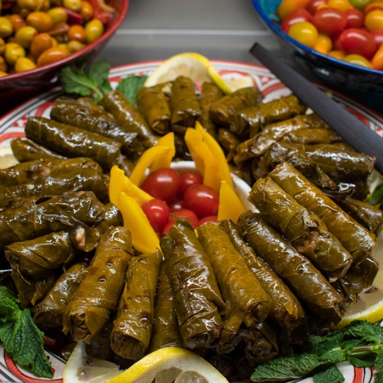 ورق عنب باللحمة المفرومة والرز