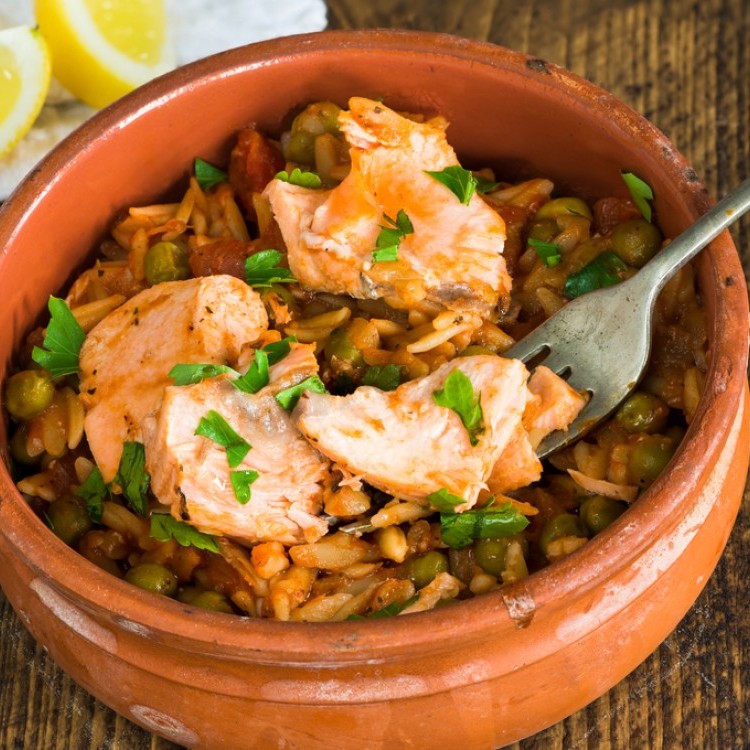 طاجن لسان العصفور بالدجاج