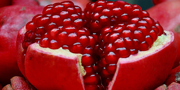 الرمان pomegranate يجدد الطاقة في الجسم
