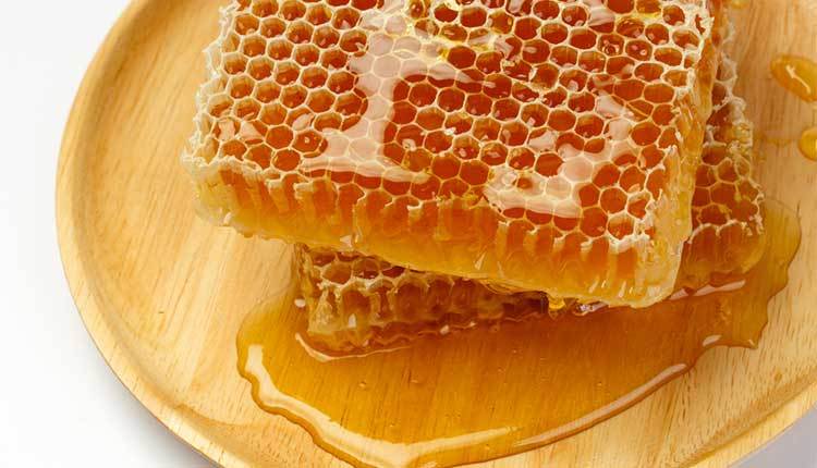 فوائد عسل النحل الطبيعي في القضاء على الأمراض