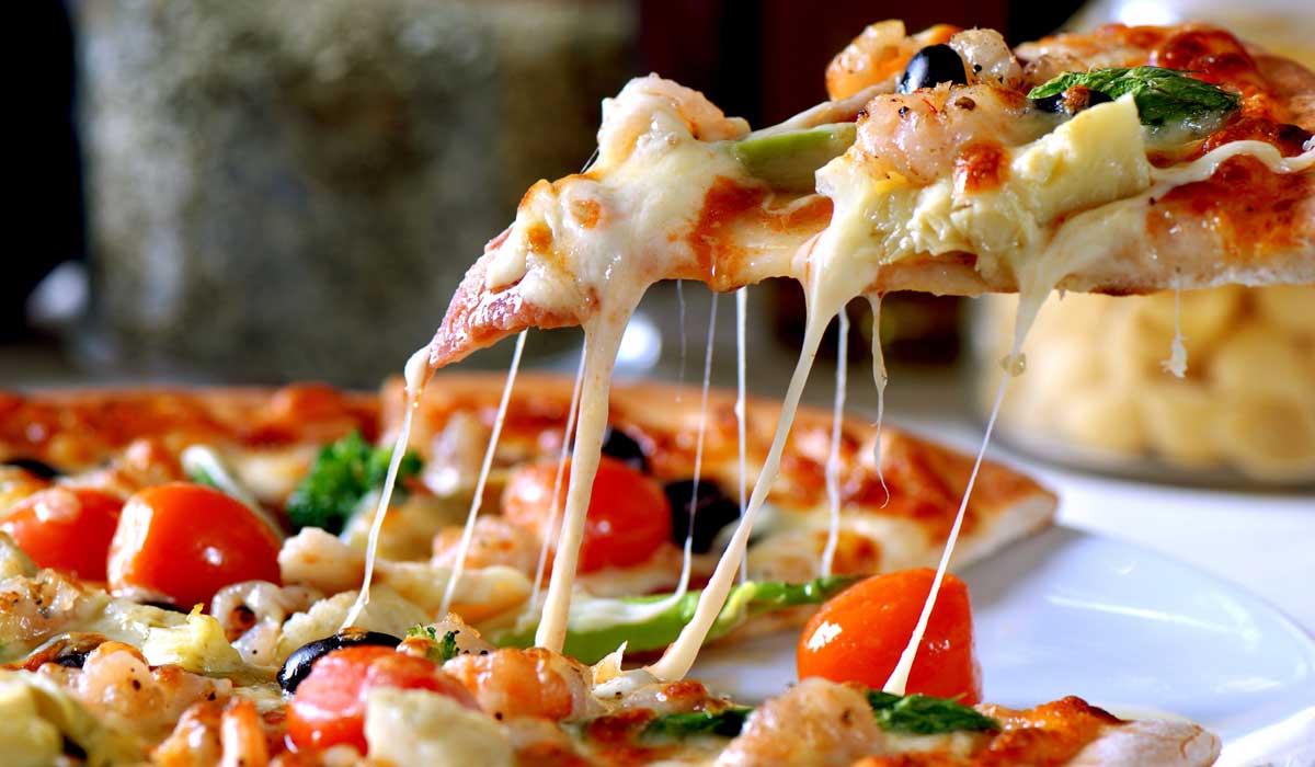 المعلومات الغذائية عن البيتزا