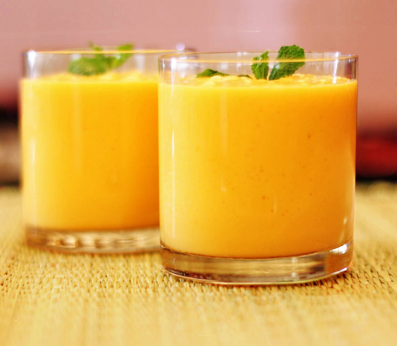 mango_lassi__780460