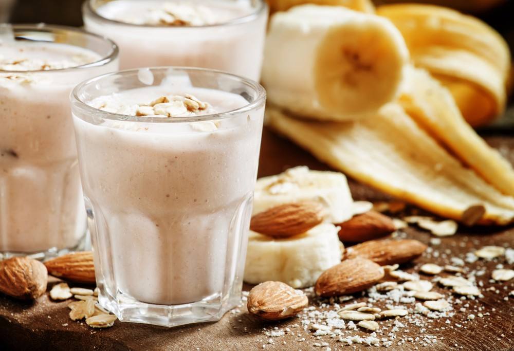 طريقة عمل سموثي الموز واللوز https://food.ouklat.com/wp-content/uploads/2020/04/00ebbba1beed05a32b7ce81312a42e84650518d3-3.jpg