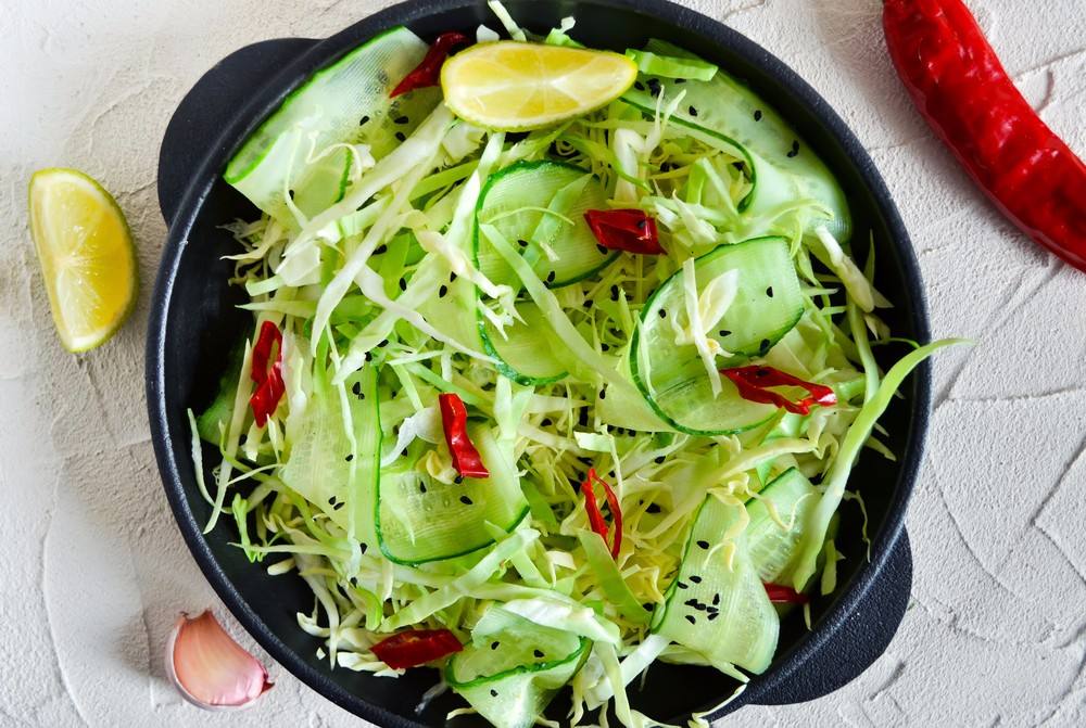 طريقة عمل سلطة خيار بالكرنب https://food.ouklat.com/wp-content/uploads/2020/04/d262750daaacf1231527a88078cb3afefdff664b-3.jpg