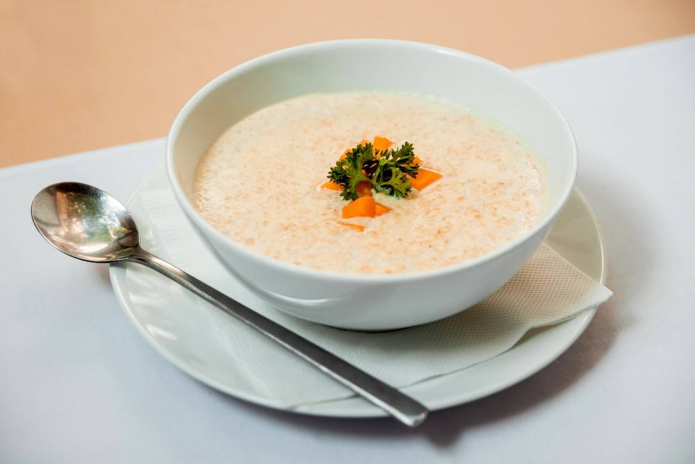 طريقة عمل شوربة الشوفان بالجزر https://food.ouklat.com/wp-content/uploads/2020/04/dcdc5cc334212f6c68c84e74bb58ae585475603f-3.jpg