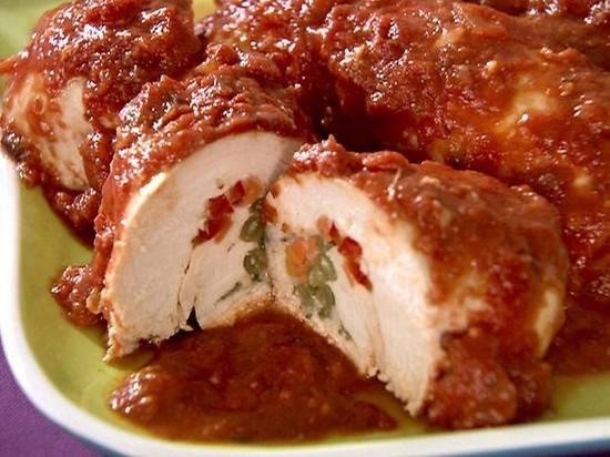 رول الدجاج بالجبن https://food.ouklat.com/wp-content/uploads/2020/04/e805d8957a57186d50016d1d480df935034109e1-3.jpg