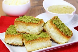 بسبوسة بالقشطة