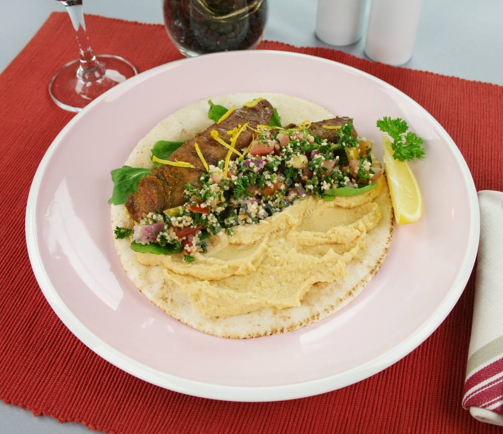 طريقة عمل سندويتش لحم ضاني بالتبولة https://food.ouklat.com/wp-content/uploads/2021/04/dba2c01f00851cb979de7e48339259b529bd65ff-2.jpg